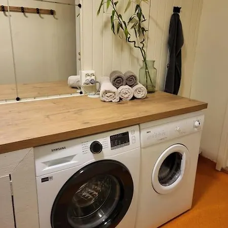 Flott Midt Blant Lyngsalpene! Apartment Lyngseidet