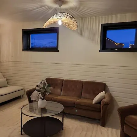 Flott Midt Blant Lyngsalpene! Apartment Lyngseidet